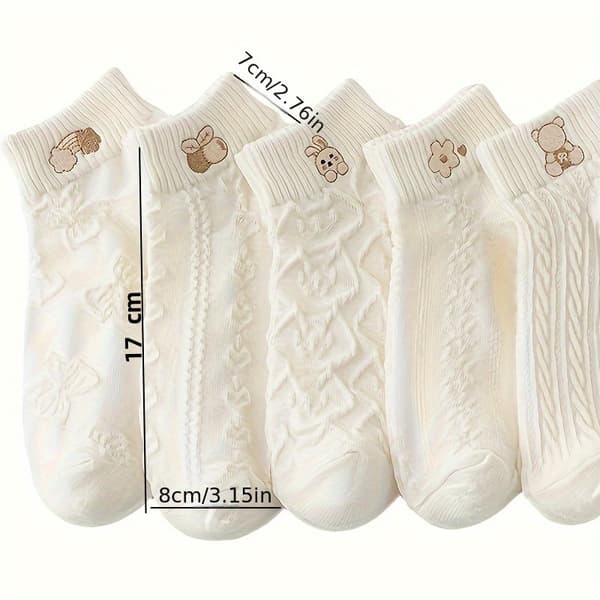 5 par tegneseriesokker, søde og åndbare ankelstrømper til kvinder Five pairs in assorted colours Asian One-size