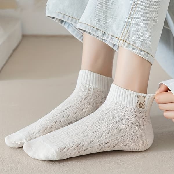 5 par tegneseriesokker, søde og åndbare ankelstrømper til kvinder Five pairs in assorted colours Asian One-size