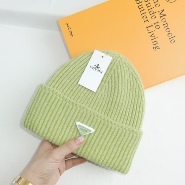 Varm vinterstickad mössa Höst- och vintermössa Inverterad triangel Modemärke Casual Öronlappar Unisex Ljusgrön Light green M