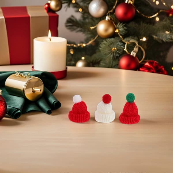 Miniature jule-strikhatte og halstørklædesæt til julepynt 1 sæt (Peng)