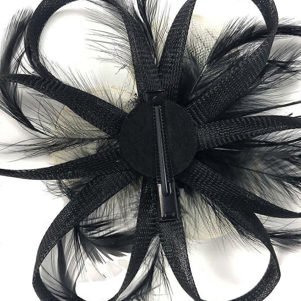 Fascinator-cocktailhatt för bröllopshårdekoration med slumpmässig klämma (Peng)