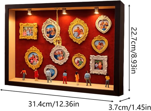 Miniature Museum Skrivebordssæt med Belysning - Sort Ramme, Rød Baggrund (Pe)