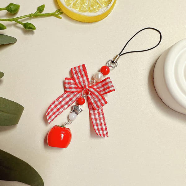 2 st Nyckelring med röd rosett-tomat och söt flicka, väskberlock (Peng) Red Bow Tomato Pendant