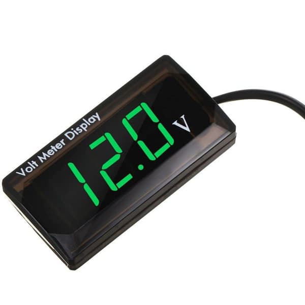 Digital bilvoltmeter - DC 12V, grön - LED-display 4-28V - Lämplig för bilar, motorcyklar, lastbilar, etc. (Pe)