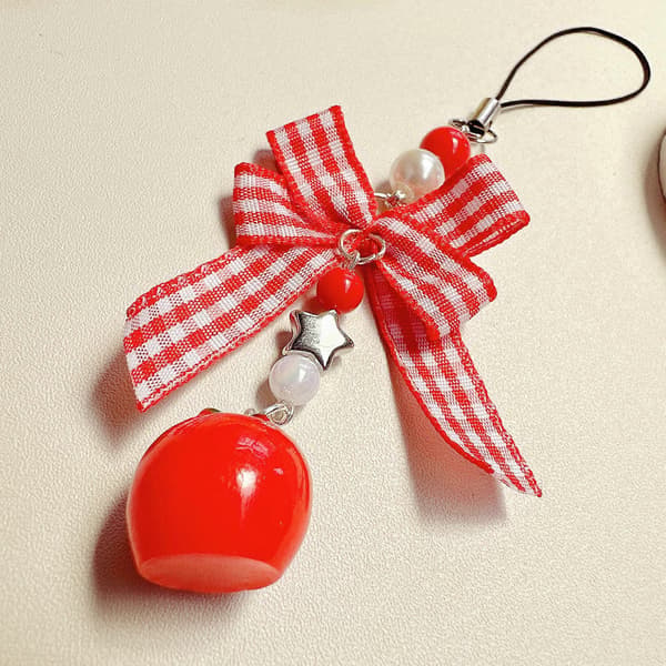 2 st Nyckelring med röd rosett-tomat och söt flicka, väskberlock (Peng) Red Bow Tomato Pendant
