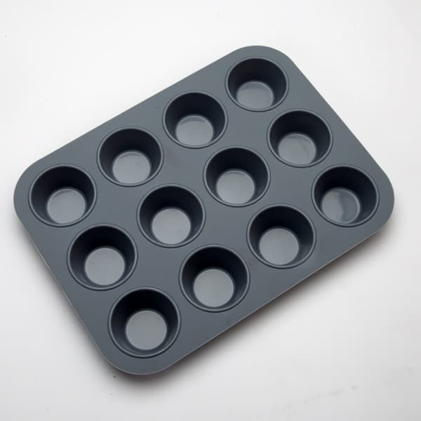 12-kops muffinform standard bageplade til muffins, cupcakes og brownies sølv