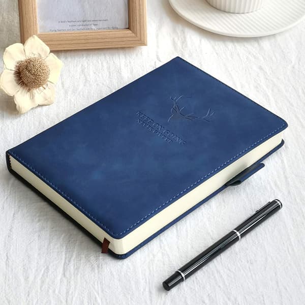 Premium A5 Notesbog - 21x14,5 cm - 360 Sider - Høj Kvalitet Papir Blue