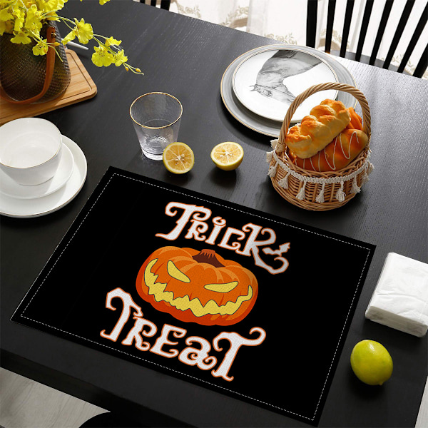 4 st Halloween Bordstabletter, 12x18 tum Halloween Servetter för Kökssbord Värmebeständiga Halksäkra Tvättsbara Servetter