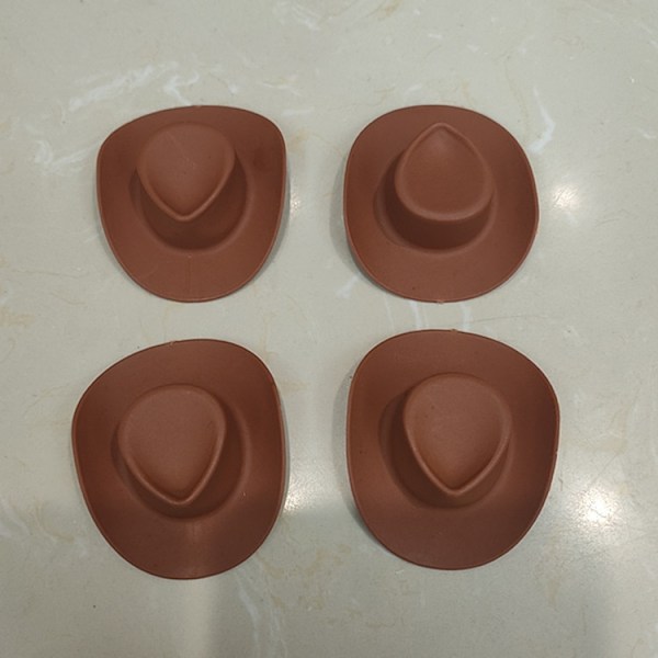 40 stk. brune mini cowboyhatte til håndværk plastikhat søde små cowboyhatte til kagedekorationer（5,4 * 4,6 cm）