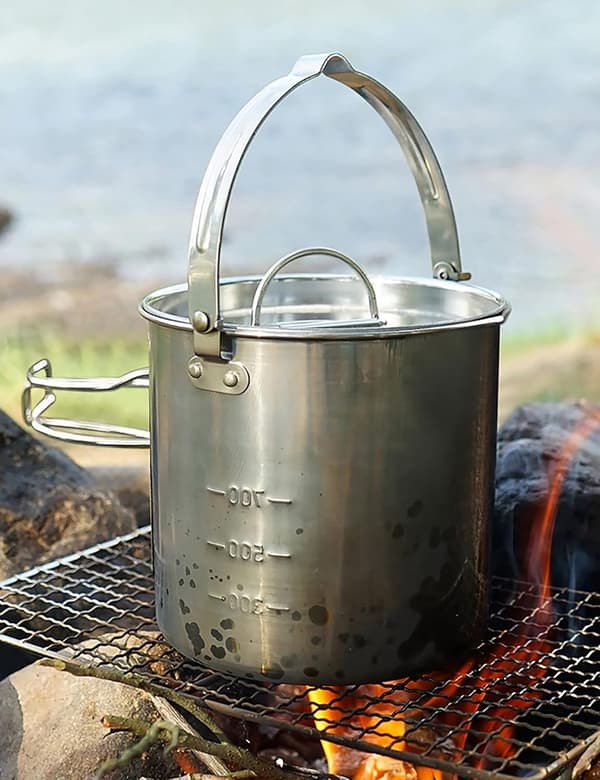 5-delt campingsæt, rustfrit stål 1,2L kedel, 2 kopper og 2 skåle, stabelbare foldehåndtag til vandreture og camping