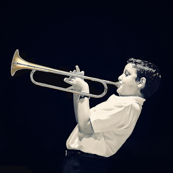 Messing C-Bugle Gullbelagt Trompet Kavalerihorn Med Munnstykke Musikk Instrument For Begynnere Skoleband Militærorkester (18,7 Tommer) Hk