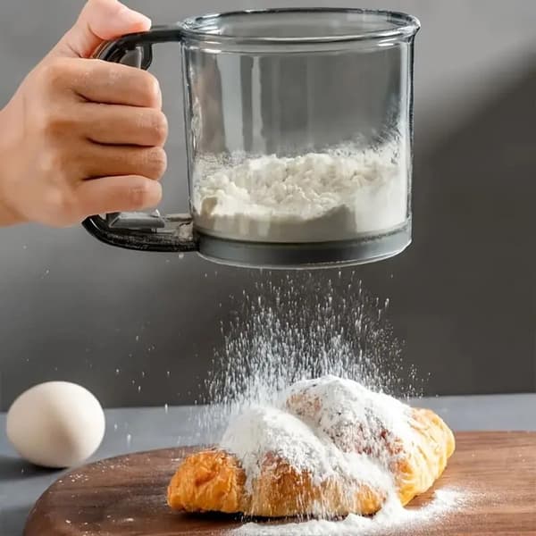 Mjölsikt med 30-mesh rostfri sil, enhandsgrepp med måttskala för bakmjöl, kakao och florsocker, grå