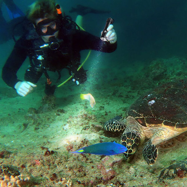 Scuba dykkerlykt 1000 Lumen dykkerlys, Vanntett snorkellykt oppladbar, 3 moduser ubåtlykt