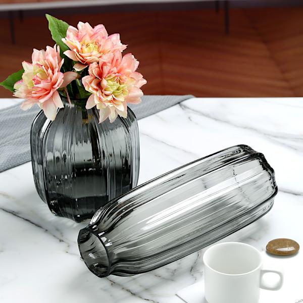 Svart grå glasvas för blommor, mörkgrå knopp höga glasvaser, enkel randig design för heminredning (en uppsättning av 2)