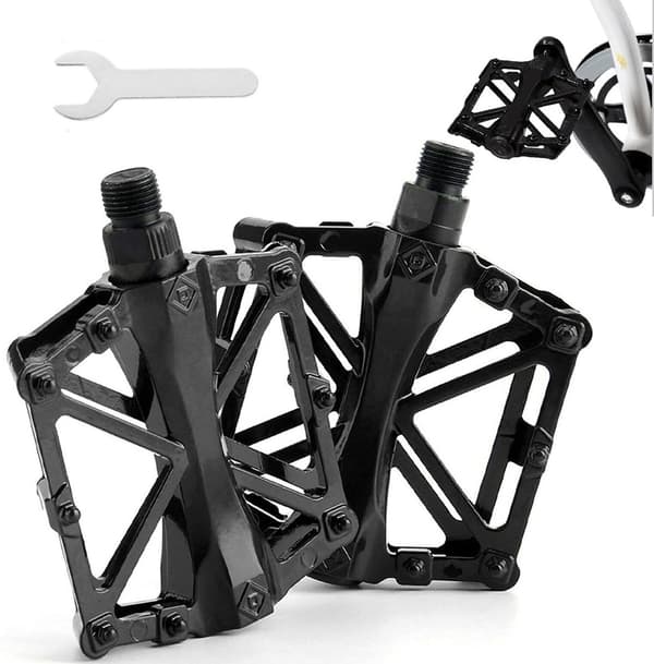 Cykelpedaler, flad platform i aluminiumslegering med 16 skridsikre stifter og forseglede lejer til MTB og elcykler, sort