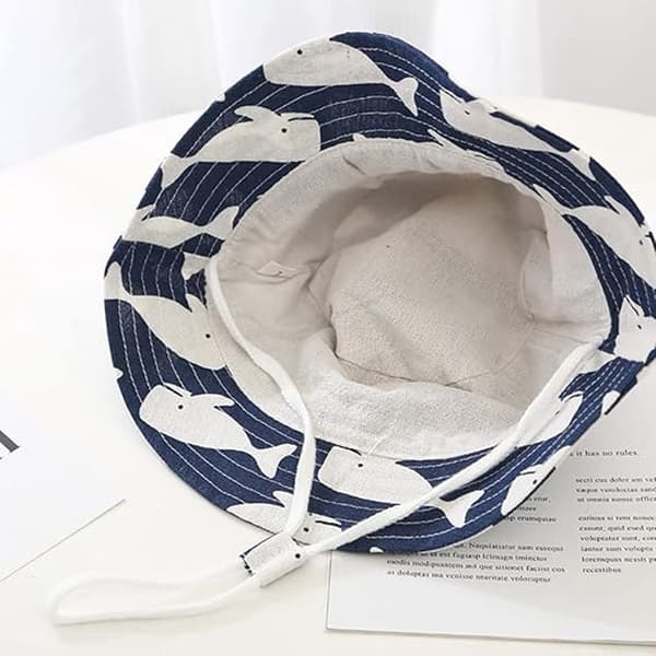Solhatt för spädbarn, bred brätte, justerbar hakrem, lätt andningsbart tyg, tecknat tryck, utomhusaktiviteter, S 48 cm