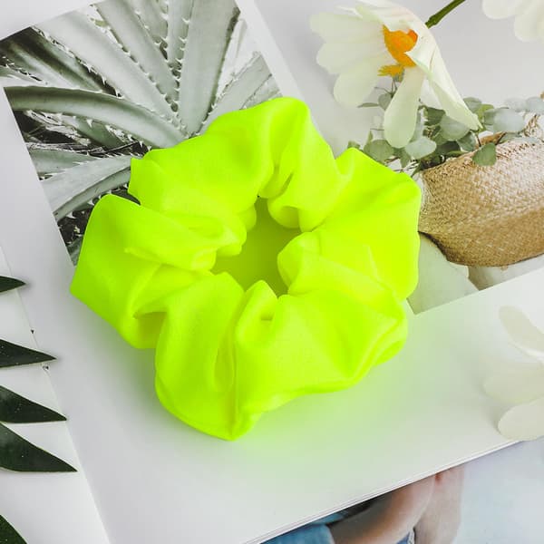 2 stk. Neon Store Hår Scrunchies Fluorescerende Gul Scrunchie Gul Voile Elastiske Hårbånd Hår Tilbehør til Kvinder