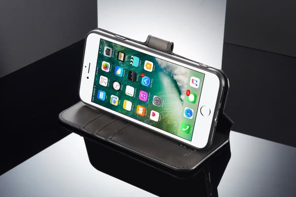 iPhone 7/8 mobilskal PU-läder Svart