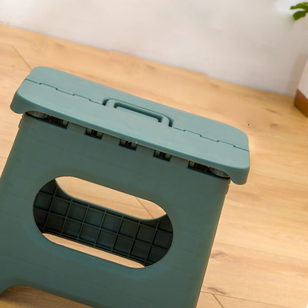 Fällbar pall, bärbar stark platsbesparande plastpall för vuxna och barn STURDY AND DURABLE(Grön)