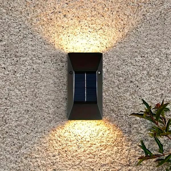 Solar Væglamper Op og Ned LED Udendørs Facade Hegn Terrasse Garage Belysning 2-pak Sort IP65 185