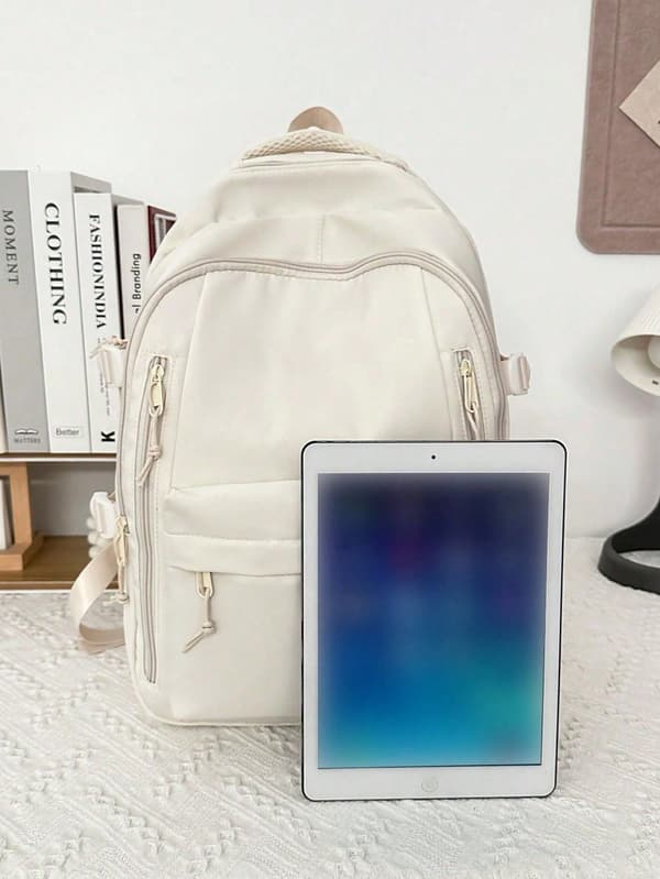 Lättviktsryggsäck i nylon med laptopfack och bagagerem Beige