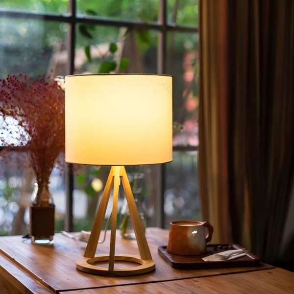 Nordisk trebensbordslampa, glödlampa ingår ej, E27-sockel, stämningsbelysning för sovrum