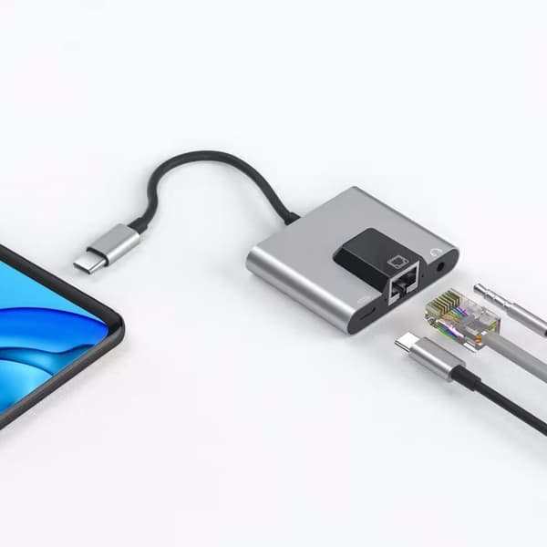 Typ-C till RJ45-adapter stöder 100 Mbps nätverkshastighet, laddning och 3,5 mm hörlurar för röstsamtal