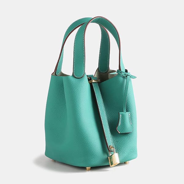Stor Blå Ko-Läder Hinkväska med Lychee-Design Perfekt för Dagligt Bruk Lake blue