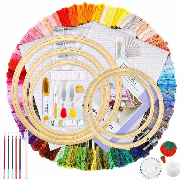 【03】154 delar broderi kit, 100 färgade trådar, 5 bambu broderirammar, korsstygn verktyg