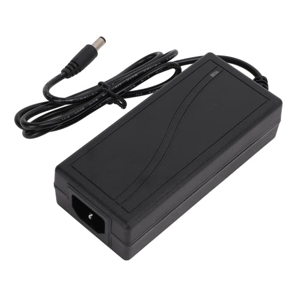DC 12V 5A Virtalähde Muuntaja LED-valolistalle 100‑240V