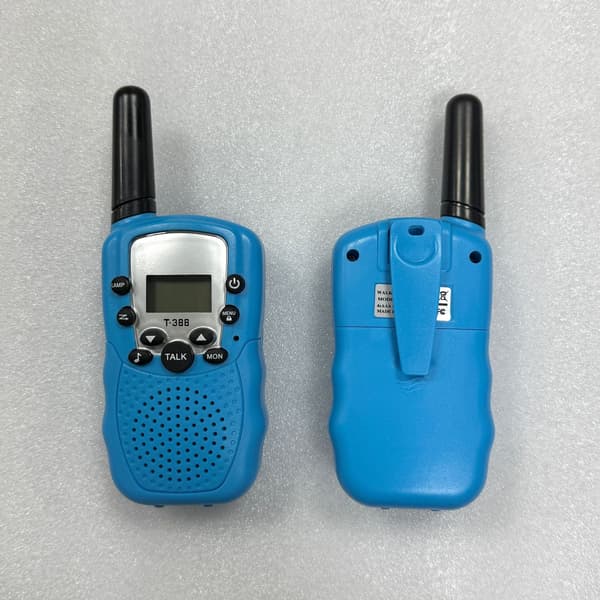 【03】3-pak Walkie Talkies til børn, 4,8 km rækkevidde, med baggrundsbelyst lommelygte