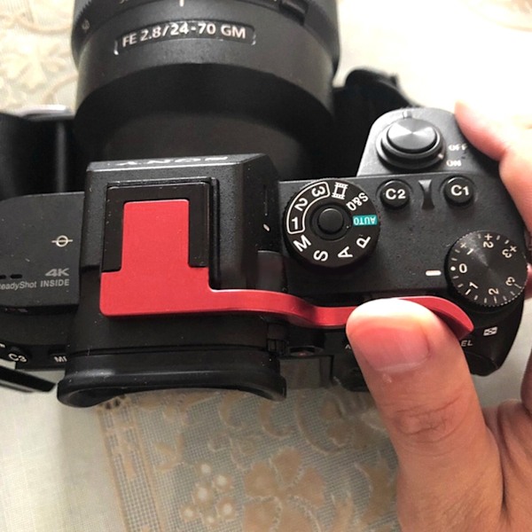 CNC Aluminium Legering Hånd Tommelfingergreb Hot Shoe Mount Holder Beslag til Nikon Z6 Z7 rød