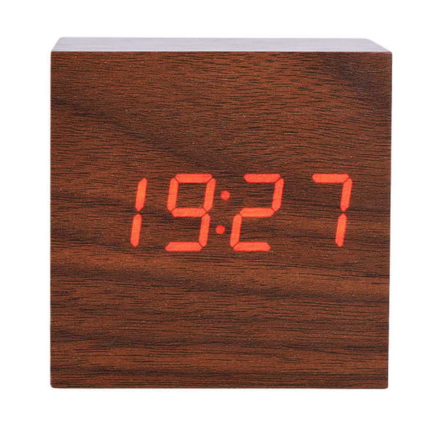 6x6x6cm Elektronisk digital väckarklocka i trä, temperatur, LED-display, röststyrning, brun