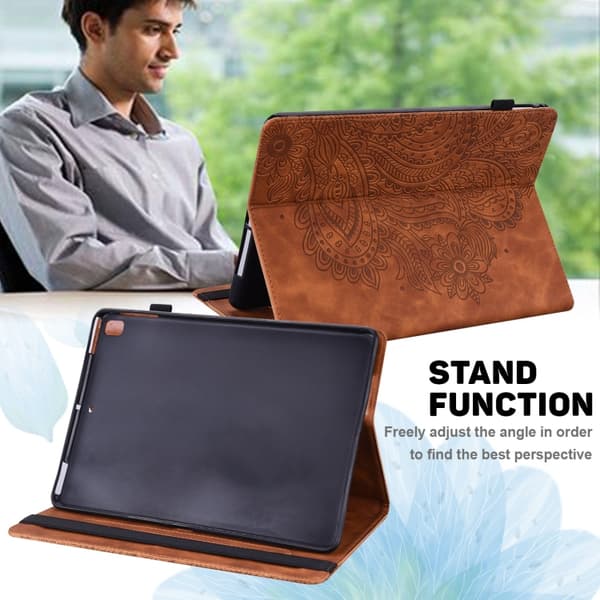 【03】Samsung Galaxy Tab A9+ / A11+ Etui i præget læder med påfuglemønster Brun