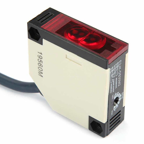 Fotoelektrisk sensoromkopplare, spegelreflexionssensor E3JK-DS30M2 (Normalt stängd)