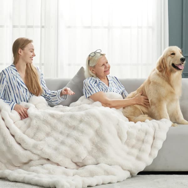 【03】Faux Fur Tæppe til Sofa, Fluffy Blødt Plys Tykt Bobletæppe til Sofa Soveværelse Stue, 162 x 203 cm Cremhvid