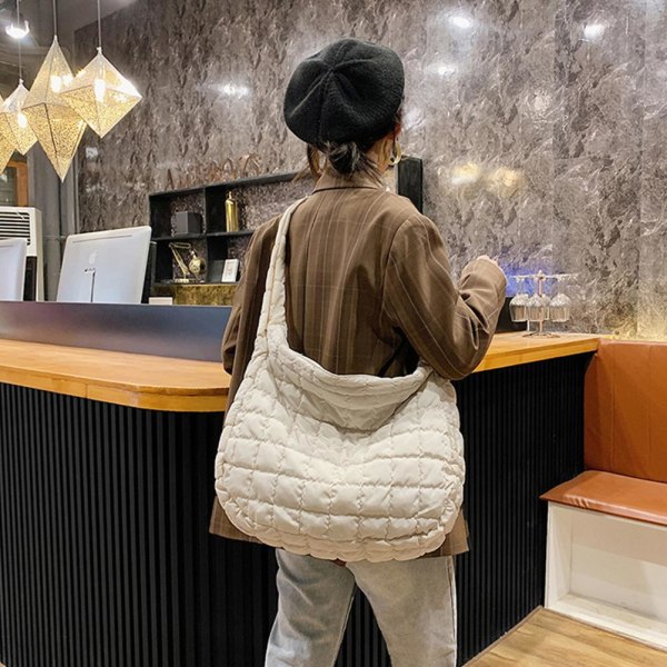 Høst og vinter Kvinners dunveske Farge Sjekkbag Stor kapasitet Messenger Bag