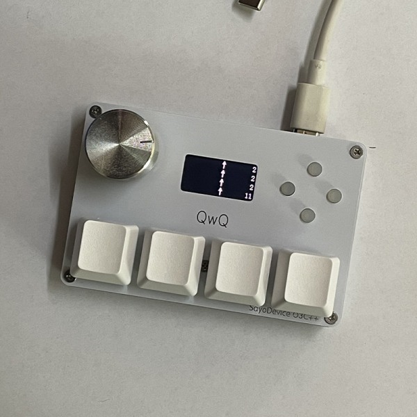 SayoDevice OSU O3C Quick Trigger Hall Switch Magnetic Linear Switch Keyboard med drejeskive og skærm, copy-paste, genvejstaster White-4 keys