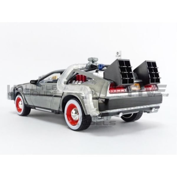 Samlarbil i miniatyr - JADA TOYS 1/24 - DE LOREAN Back to the Future III -1985 - Silver - 32166S