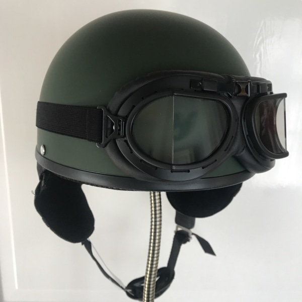 MILITÄRGRÖN RETRO MOPED POTT VESPA HJÄLM MED SVARTA GOGGLES L de63 | Fyndiq