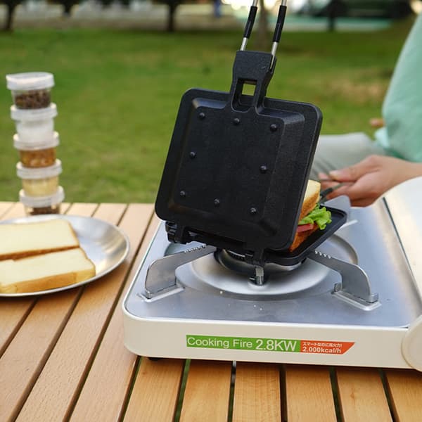 Multifunktionel non-stick foldbar sandwichpande med håndtag til camping og picnics