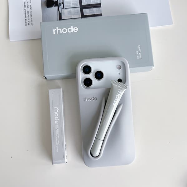 Rhode telefondeksel lipgloss 17pro