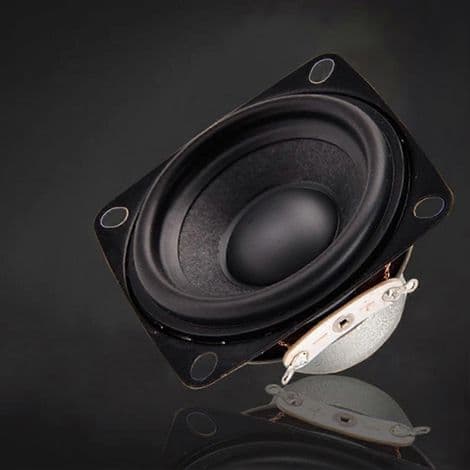 To 52 mm fulltonehøyttalere. 4 ohm. 10W. Flat bue og dobbel magnet Bluetooth