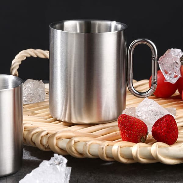 304 Rostfritt Stål Camping Vattenmugg med Karbinhake 200ml/300ml/400ml