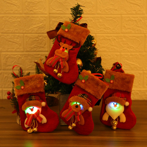 Julstrumpor Härliga broderimönster Hängstrumpor för familjens juldekoration Little Bear