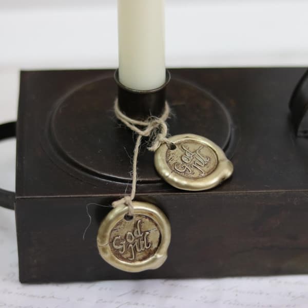 A Lot Decoration - Pynt God Jul Sigill - antikguld 2-pack gold