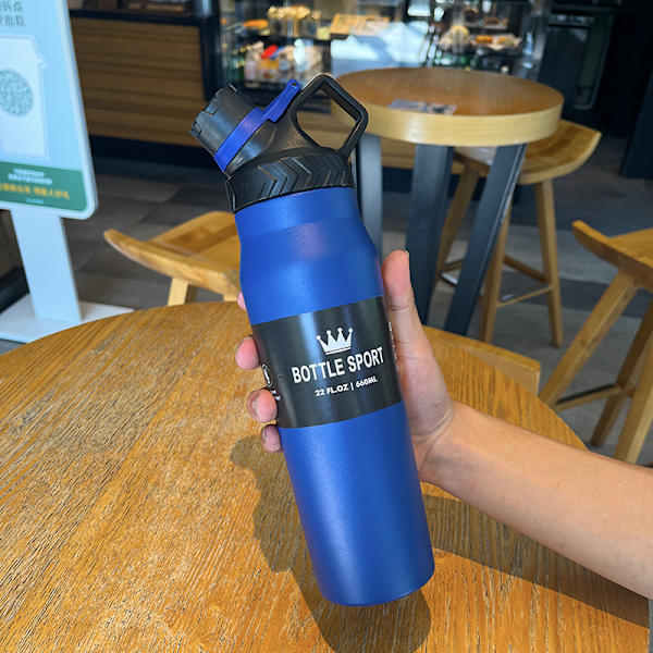 660ml sportvattenflaska dubbellager vattenkopp i rostfritt stål