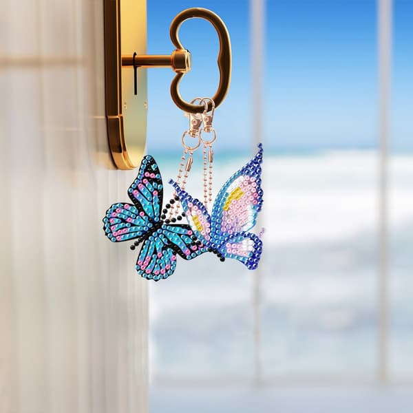 #diy diamantmaleri nøglering nøglering sommerfugl#