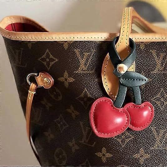 Körsbärsberlock, söt körsbärsformad väskberlock för handväska, väsktillbehör, PU-nyckelformade berlocker