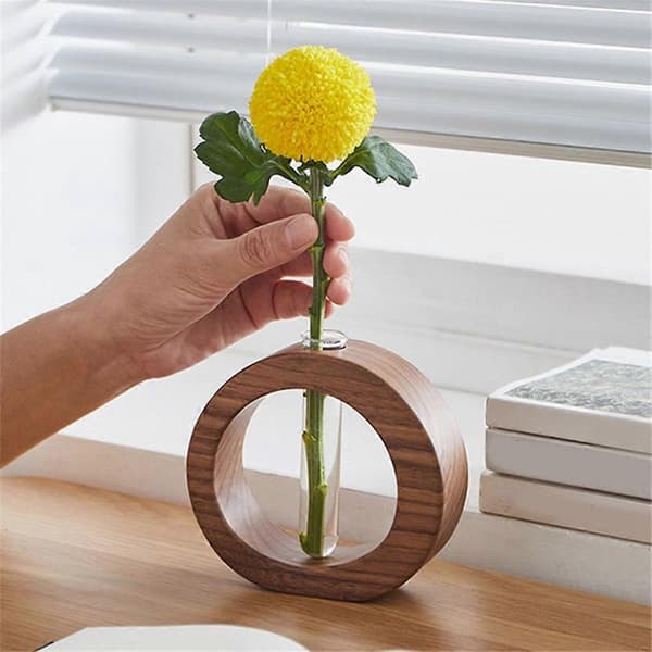 Enkel vas med 1 provrörsglas, bordsvas, trävas, blomsterbas, transparent, blomsterarrangemang